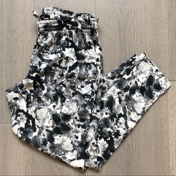 Theory Jesha Pant in ‘Perplexing Print’ Size Small - Picture 3 of 13